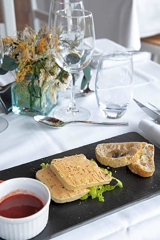 Hôtel & Restaurant La Ferme Du Pommeau