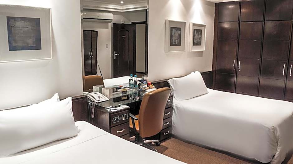 Plaza São Rafael Hotel