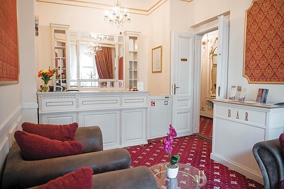 Alisa Hotel