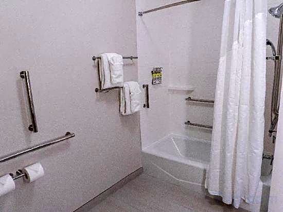 Holiday Inn Express & Suites - Birmingham - Homewood