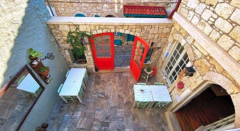 Oberj d'Azur Alacatı