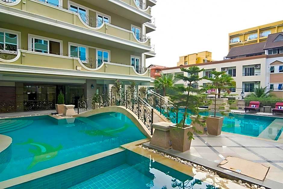 Lk Royal Suite Hotel