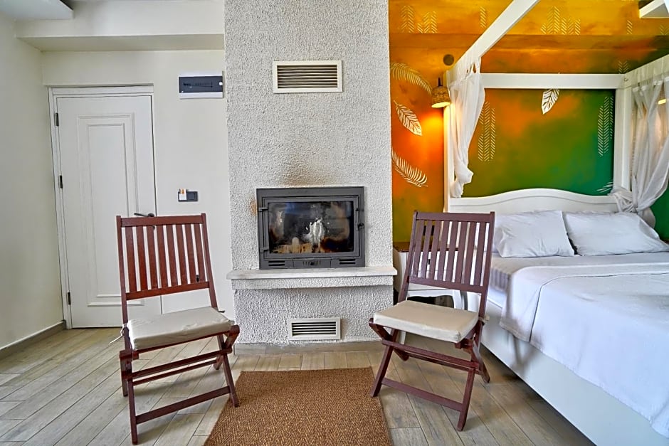 La Mira Suites