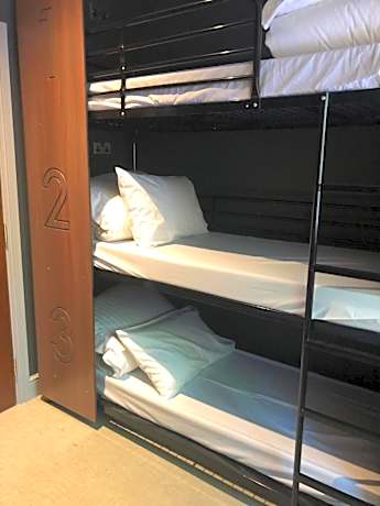 6-Bed Mixed Dormitory Room