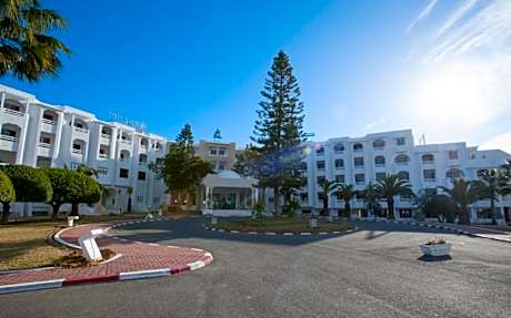 Thapsus Beach Resort 