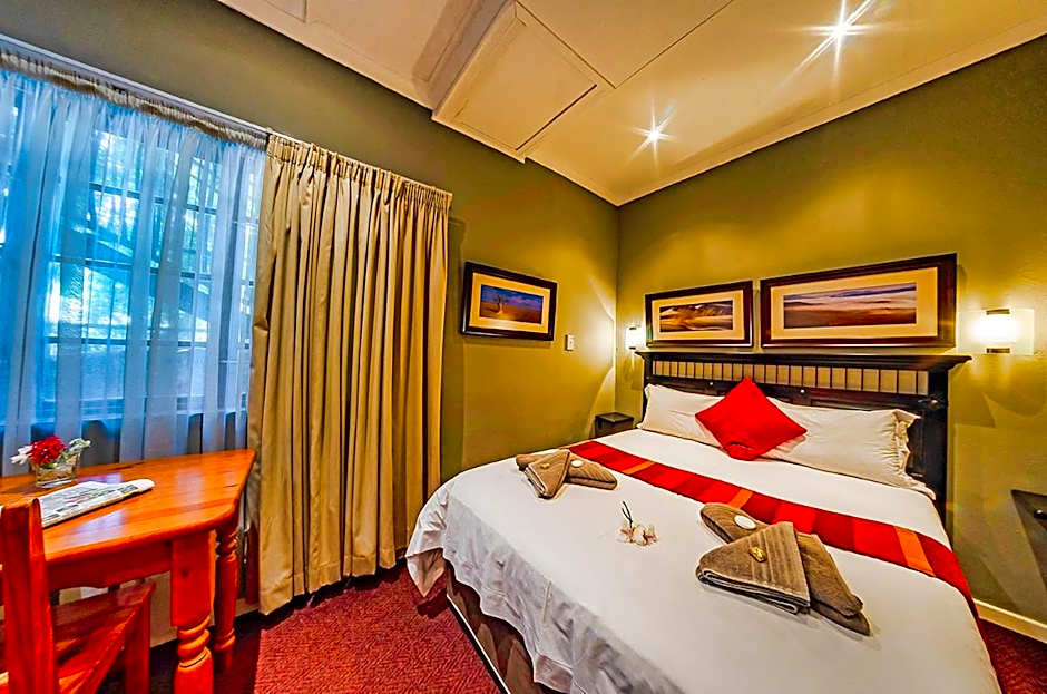 Amper Bo Guest House