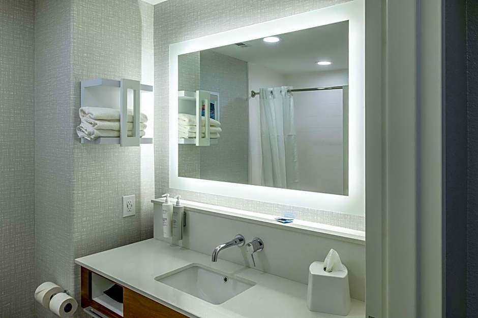 Hampton Inn By Hilton And Suites Cleburn