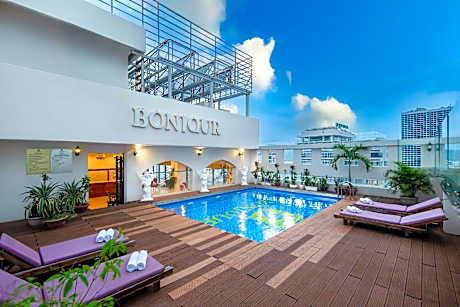 Bonjour Nha Trang Hotel