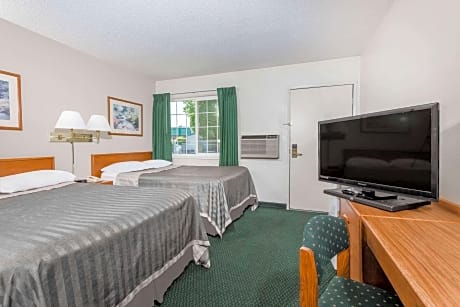 2 Double Beds Non-Smoking