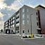 La Quinta Inn & Suites by Wyndham Manchester / Arnold AFB