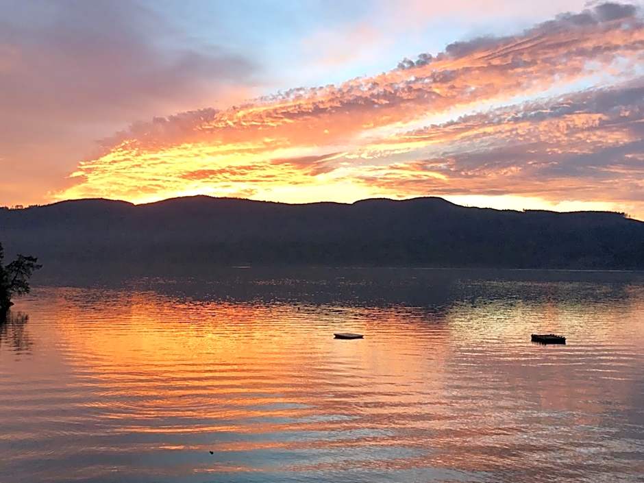 The Tuwanek Bed and Breakfast