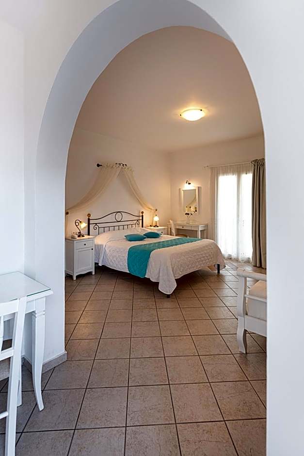 Reverie Santorini Hotel