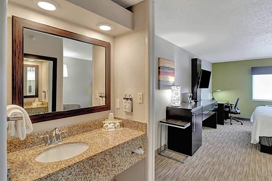 Holiday Inn Express Hotel & Suites Beatrice By IHG