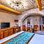 Cappa Via Cave Hotel