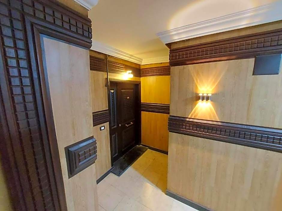 شقة فاخرة وفيو خرافى فى maadi