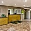 La Quinta Inn & Suites by Wyndham Toledo Perrysburg