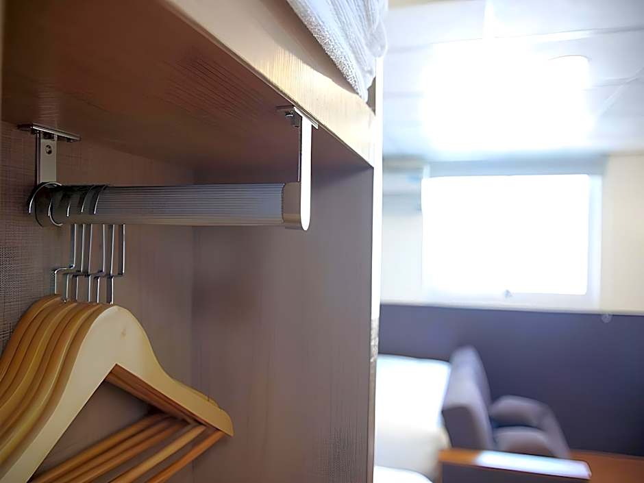 Cloud Izumi Cozy Inn