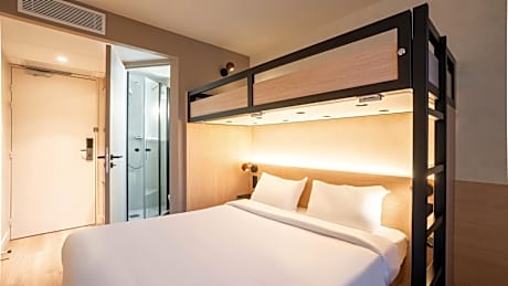 Standard Queen Room with One Bunk Bed
