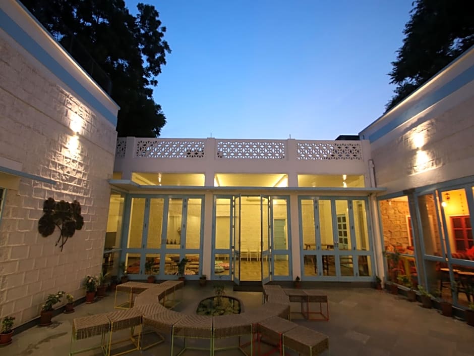 Jaipur Jantar Hostel