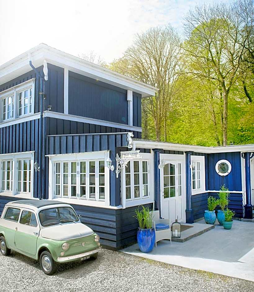 Photo 1 of 50 of Hotel Villa Brinkly