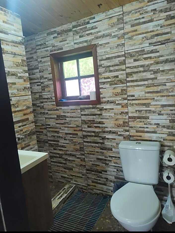 Pousada Marambaia Café - Praiana, econômica, Com café da manhã, piscina ao ar livre e hidromassagem aquecida -Frente para o mar