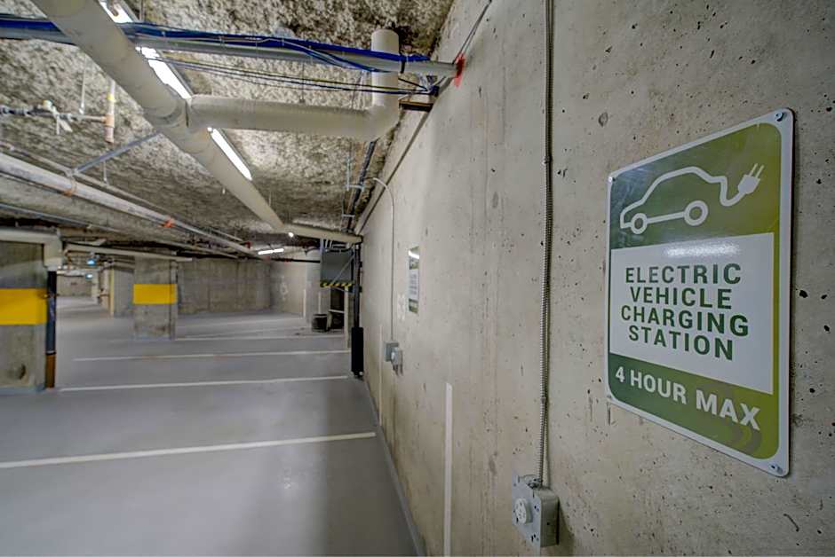 Blackcomb Springs Suites by CLIQUE