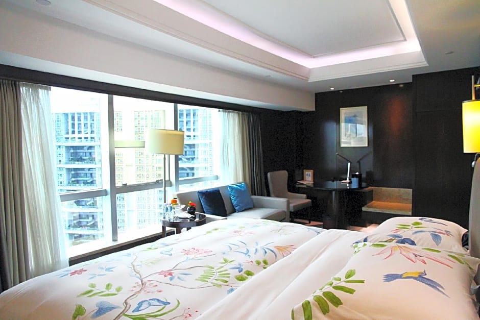 The Pavilion Hotel