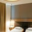 Metropolis Hotel