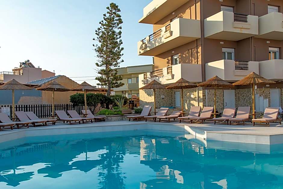 Hotel Haris on the beach