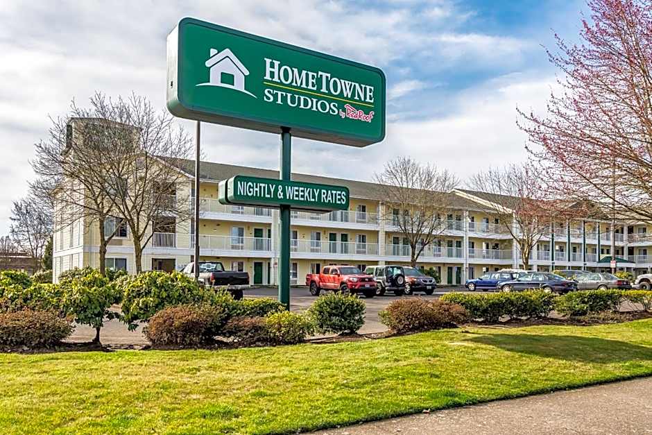 HomeTowne Studios Eugene - Springfield