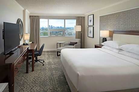 Deluxe King Room - Club Access