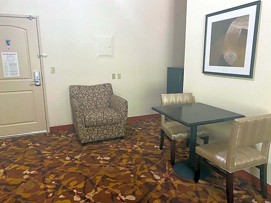 Baymont by Wyndham Hobbs