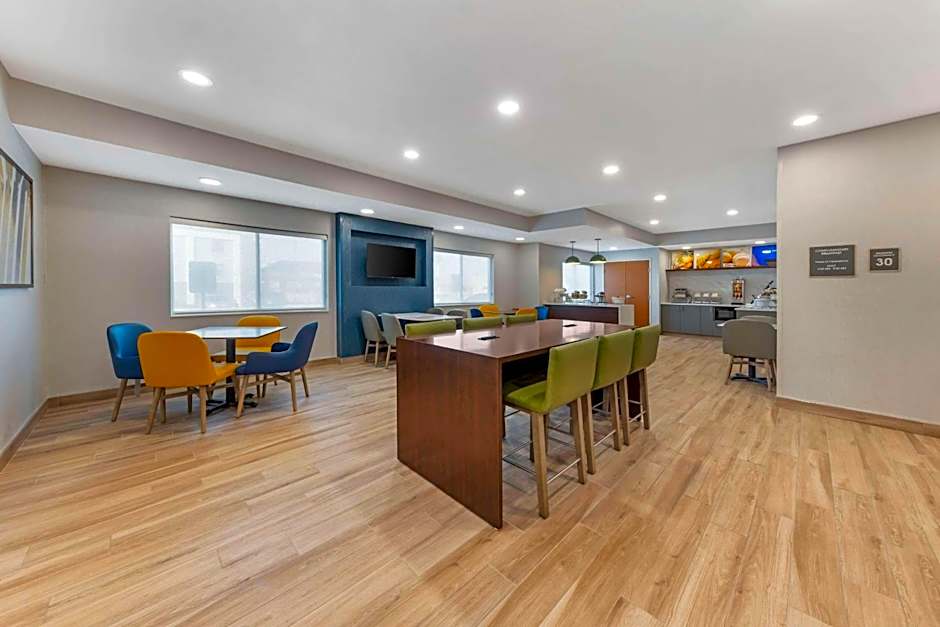 Comfort Inn & Suites Oklahoma City North - Quail Springs