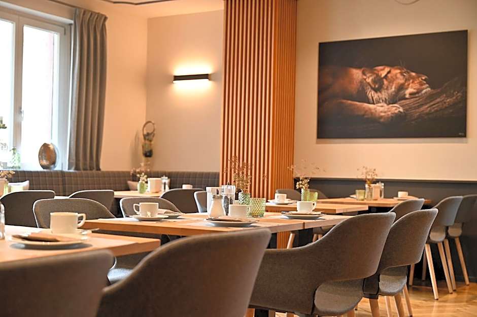 Land-gut Hotel zum Löwen Garni