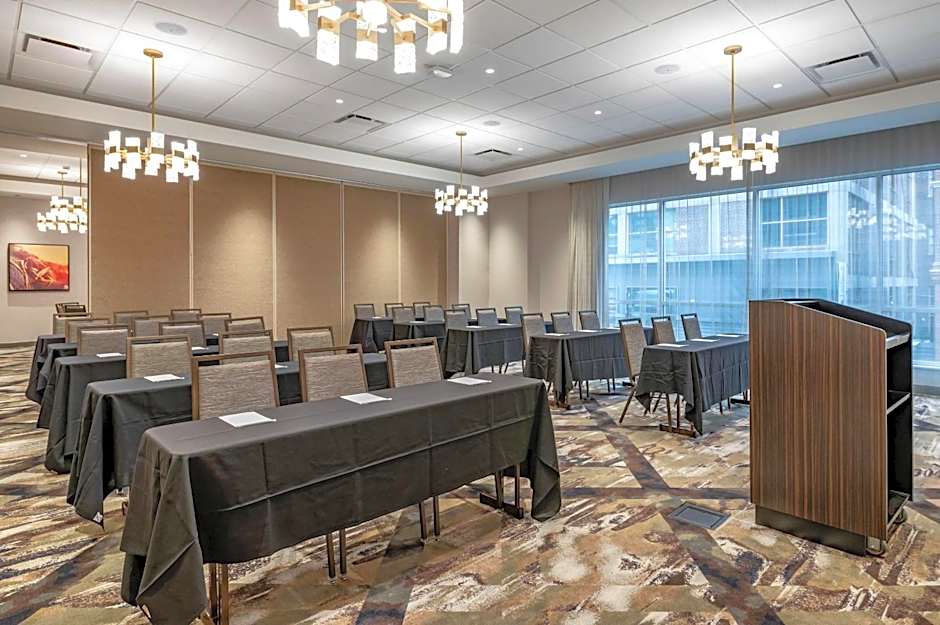 Cambria Hotel Louisville Downtown-Whiskey Row