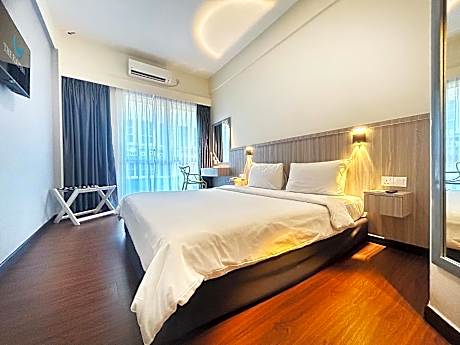 Standard King Room