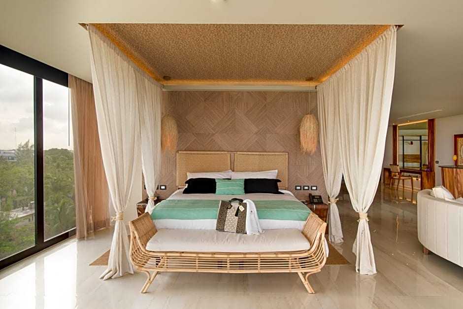 Mvngata Beach Hotel