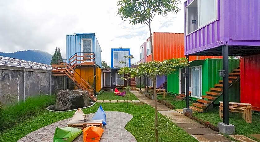 Container Smart Stay (CSS)