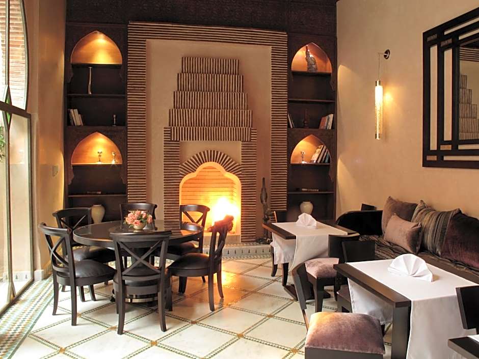 Riad Le Perroquet Bleu Suites & Spa