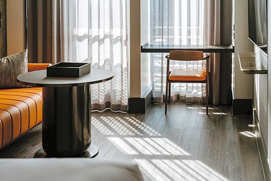 The Motley Hotel Richmond, Tapestry Collection by Hilton