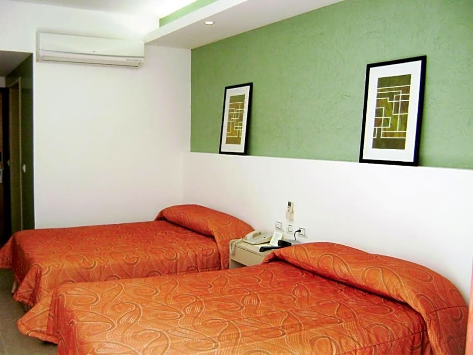 Hotel Los Cocos Chetumal