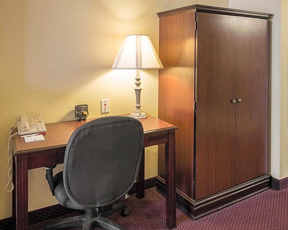 Comfort Suites Texarkana