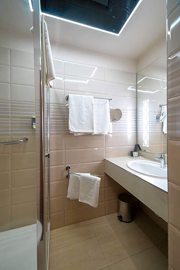 Carlton Hotel Buda Castle