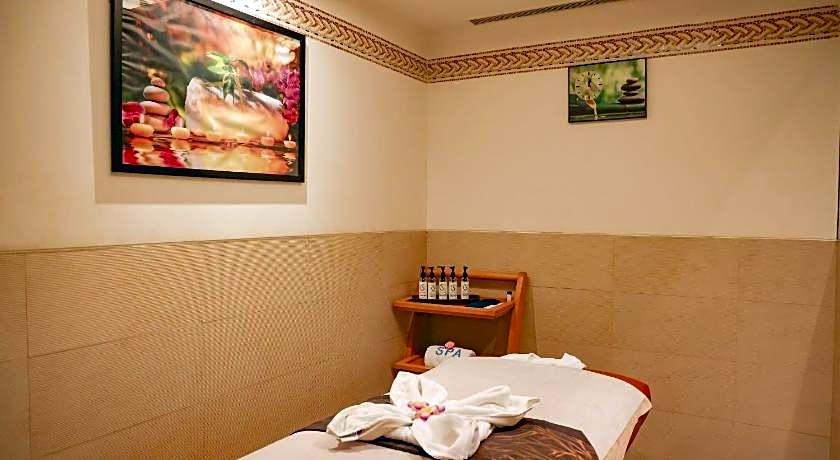 Balaji Sarovar Premiere