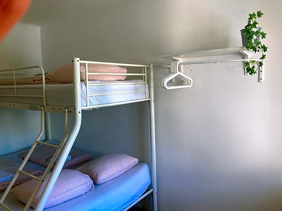 SISHAUS - Private Room Rental