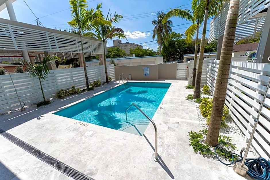 Lux 3BR City-View Retreat in Hollywood, 5th Floor