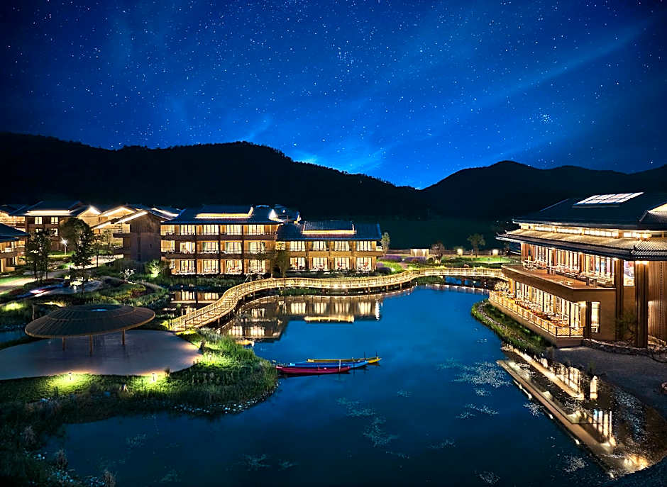 Hotel Indigo Lugu Lake By IHG