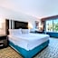 Holiday Inn Express Hotel & Suites Omaha West By IHG