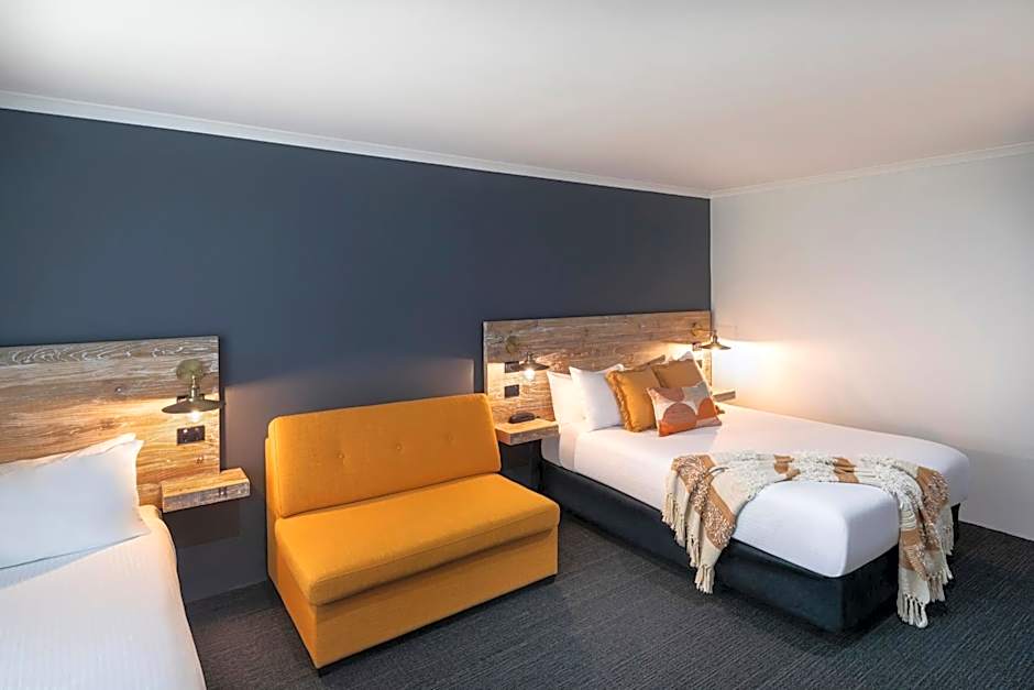 Ibis Styles Orange Hotel