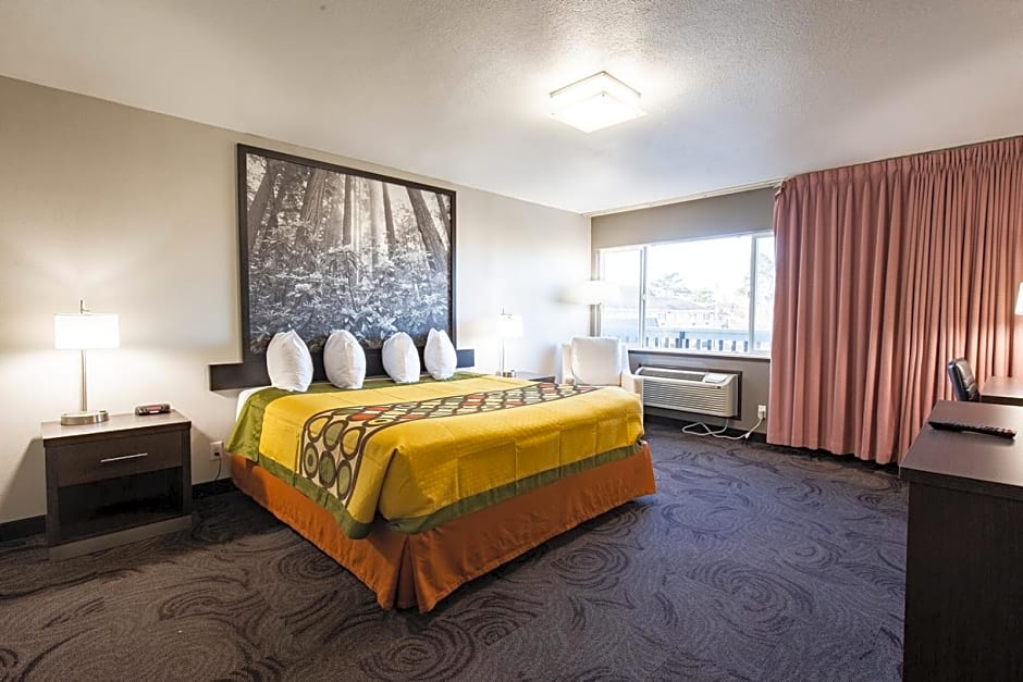 Super 8 by Wyndham Eureka